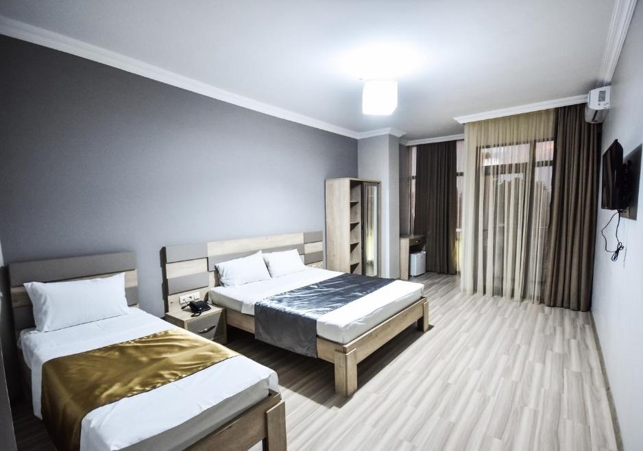 Wave Hotel-1
